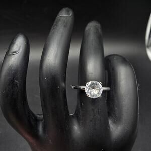 Uncas Solitaire Rhinestone Ring Size 6.75 Silver Tone Band